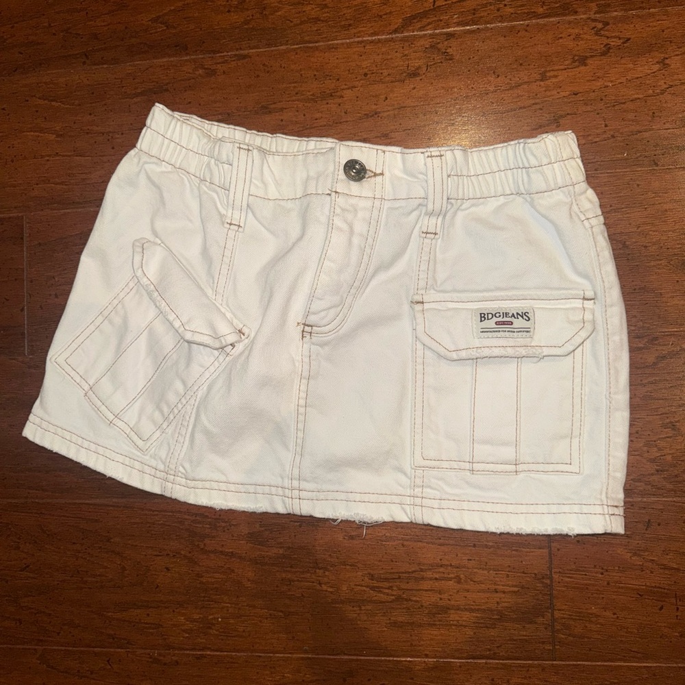 Urban Outfitters off- White Mini Skirt